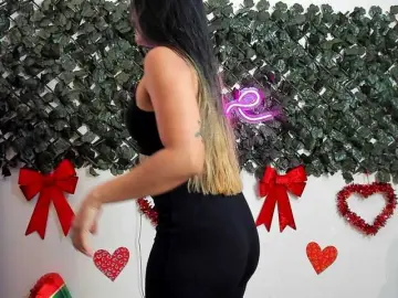 DestinyHills  live sex cam