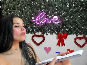 DestinyHills  live sex cam