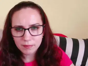 EmilyHot  live sex cam