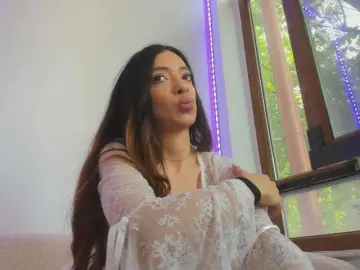 Layla-Noor  live sex cam