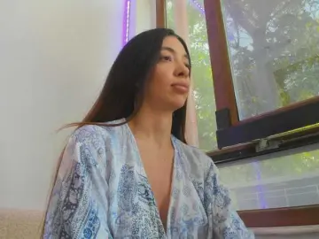 Layla-Noor  live sex cam