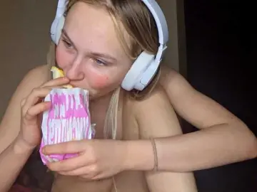 MilagroKailey  live sex cam