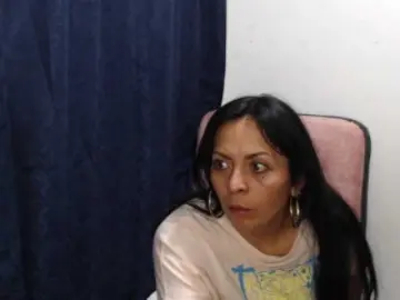 Paola84hotty  live sex cam