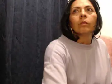 Paola84hotty  live sex cam