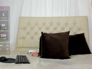 Sarah-temptation  live sex cam