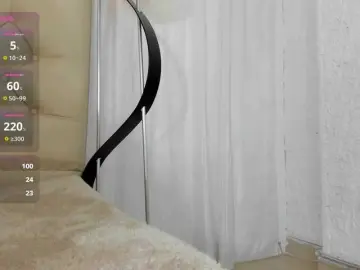 Sarah-temptation  live sex cam