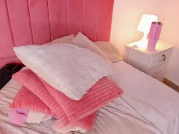 CristalHart  live sex cam
