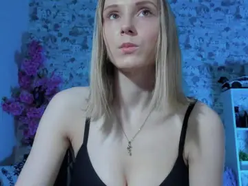 GinaGinaLove  live sex cam