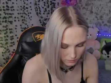 GinaGinaLove  live sex cam