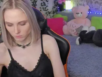GinaGinaLove  live sex cam