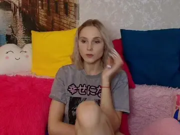 GinaGinaLove  live sex cam