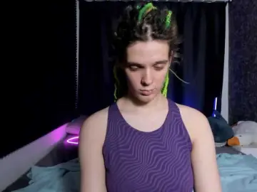 KIKIKrash  live sex cam