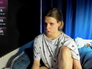 KIKIKrash  live sex cam