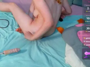 KIKIKrash  live sex cam