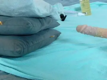 KIKIKrash  live sex cam