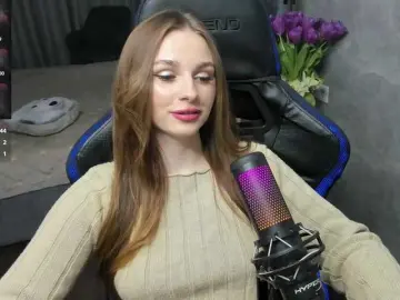 MCfly-1  live sex cam