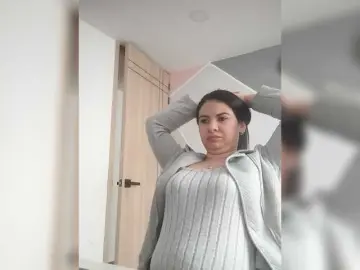 Paolitha25  live sex cam