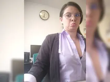 Paolitha25  live sex cam