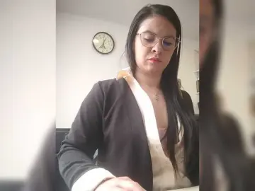 Paolitha25  live sex cam