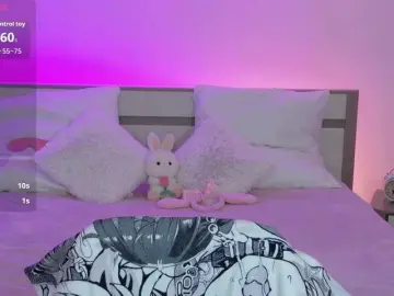 CoralineJones  live sex cam