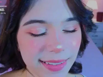 CoralineJones  live sex cam