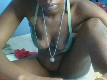 Curvypetite  live sex cam