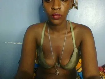 Curvypetite  live sex cam