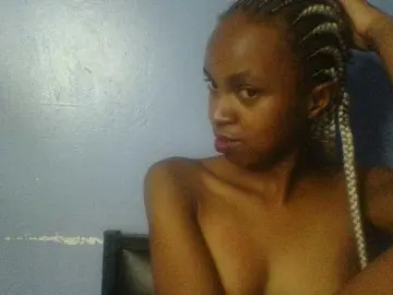 Curvypetite  live sex cam