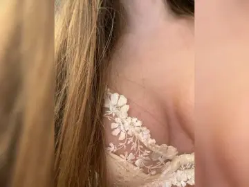 Katti-she  live sex cam