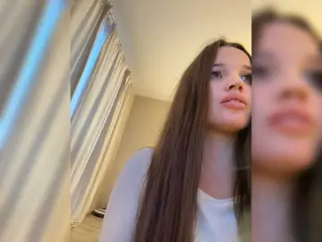 Katti-she  live sex cam