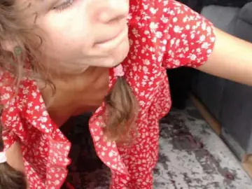 LilianaL  live sex cam