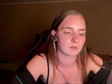 MagnoliaNaughton  live sex cam