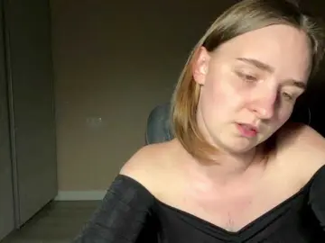 MagnoliaNaughton  live sex cam