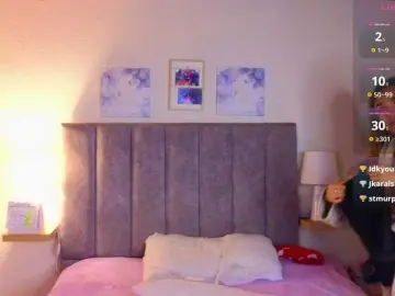 VictoriaHils  live sex cam