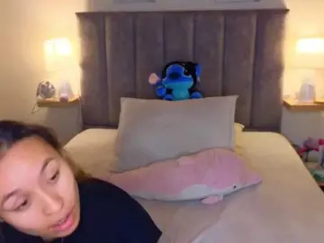VictoriaHils  live sex cam