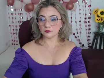 Ana-milf  live sex cam