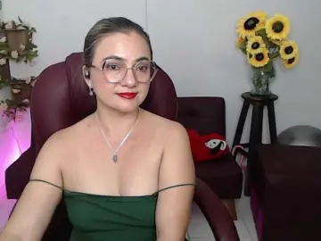 Ana-milf  live sex cam