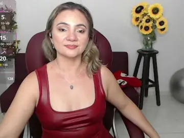 Ana-milf  live sex cam