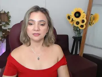 Ana-milf  live sex cam
