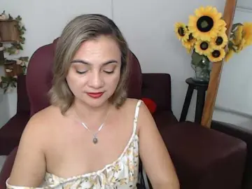 Ana-milf  live sex cam