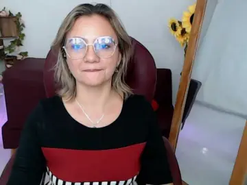 Ana-milf  live sex cam