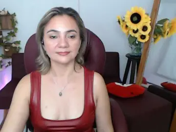 Ana-milf  live sex cam