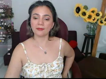 Ana-milf  live sex cam