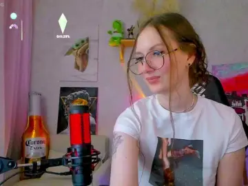 -Lovely  live sex cam