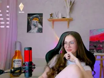 -Lovely  live sex cam