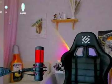 -Lovely  live sex cam