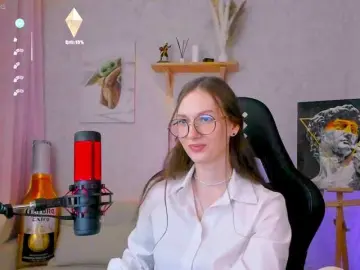 -Lovely  live sex cam