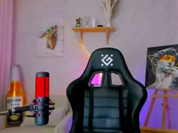 -Lovely  live sex cam