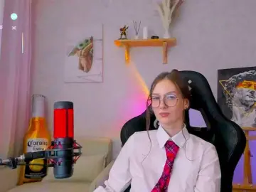 -Lovely  live sex cam