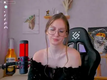 -Lovely  live sex cam